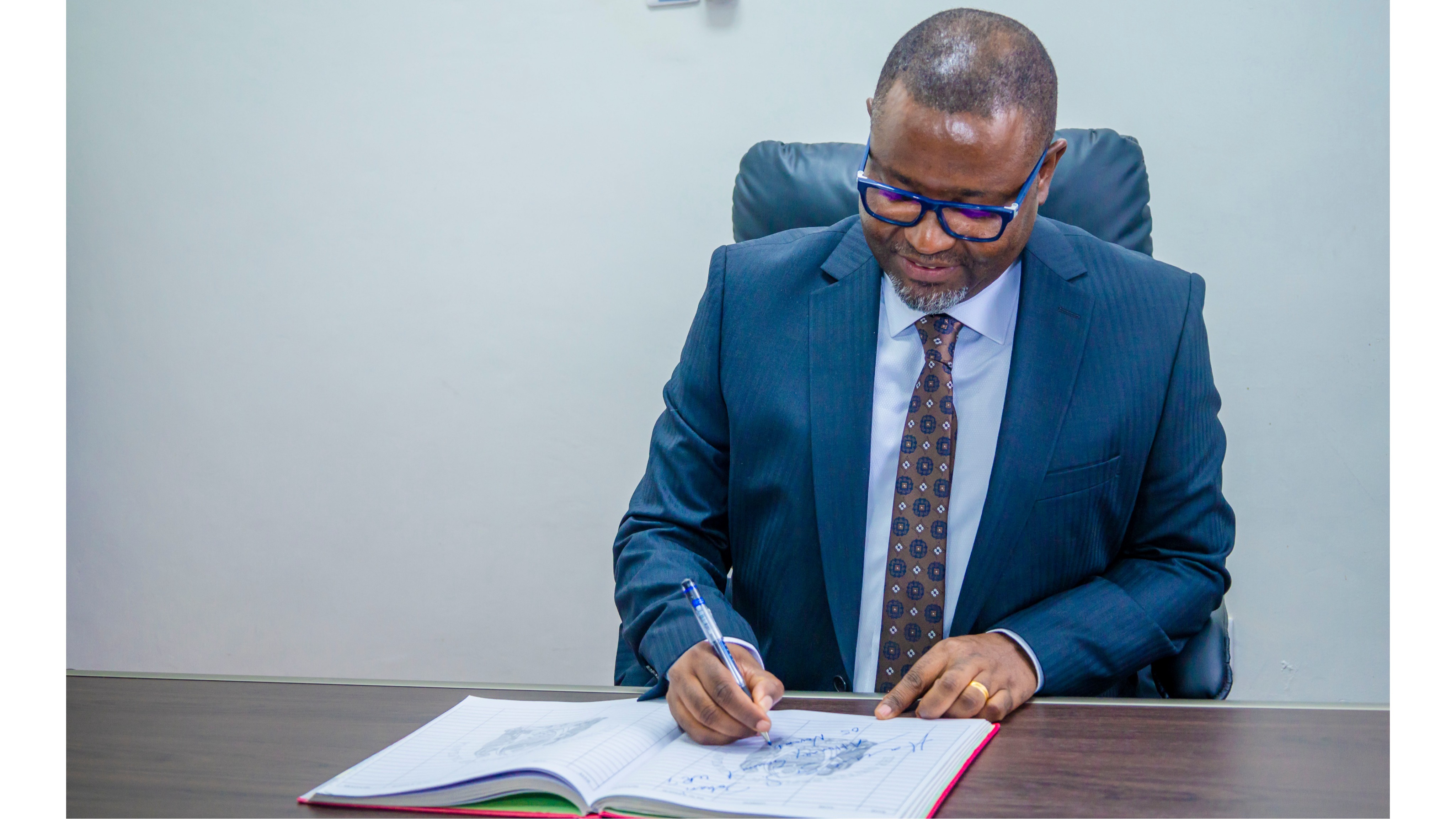 MWANASHERIA MKUU WA SERIKALI AANZA RASMI...